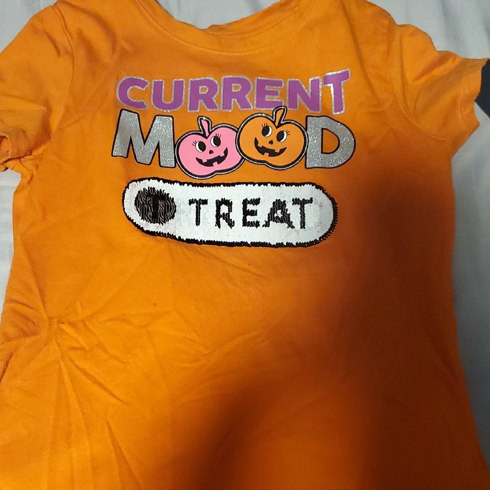 Playful Orange Kids Tee with Pumpkin Graphics - Picture 2 of 3